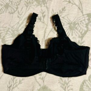 CHNGE Black Lace-Trim Support Bra